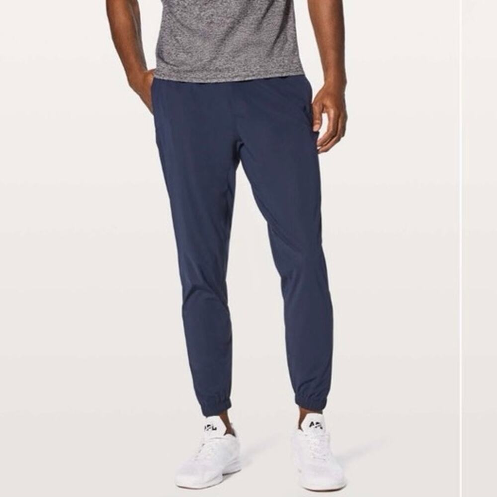 Lululemon Men’s L Surge Jogger 29”